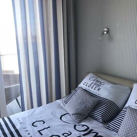 Apartament Z Widokiem Na Jezioro Apartment Rydzewo Exterior photo